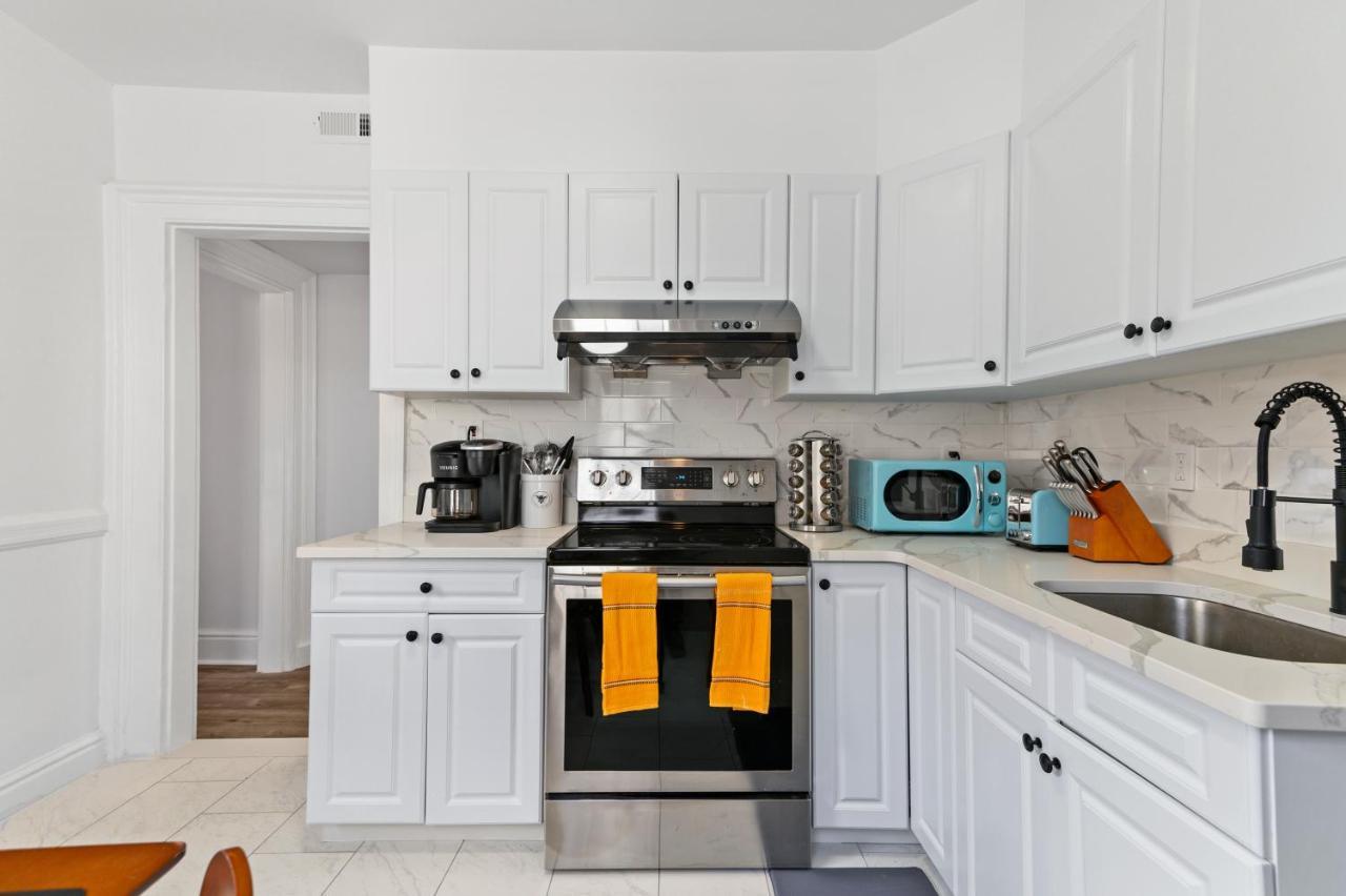 דירות ניו הייבן Orange Oasis In The Heart Of East Rock With Free Parking Near Dt And Yale מראה חיצוני תמונה